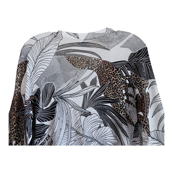 CHICO'S 1 Women M Cardigan Sweater Button Up Leaves Leopard Art to Wear Bust 38" - Picture 5 of 7